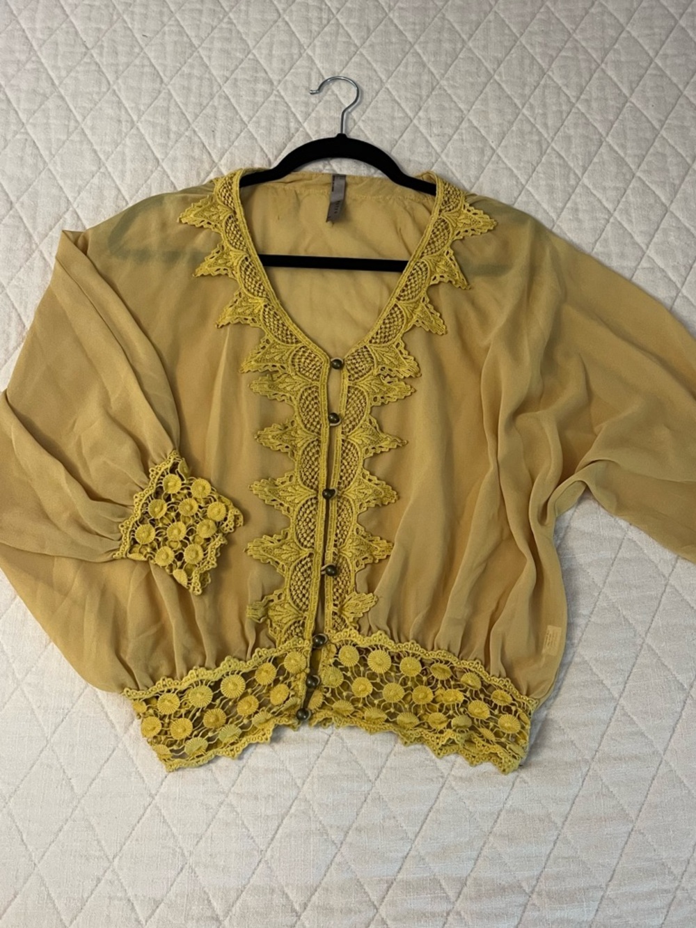 Entro Lightweight Sheer Yellow Crochet-Trim Blouse SZ S crochet embroidered